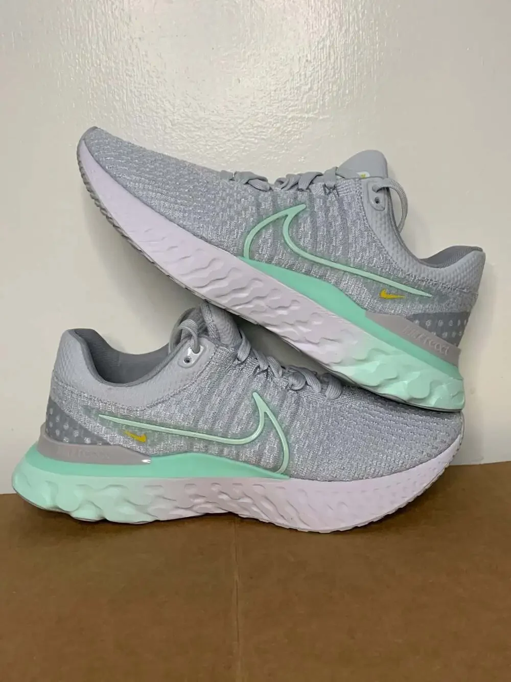Nike Infinity React 3 Women's Road Running Shoes, Size 10, DD3024 007